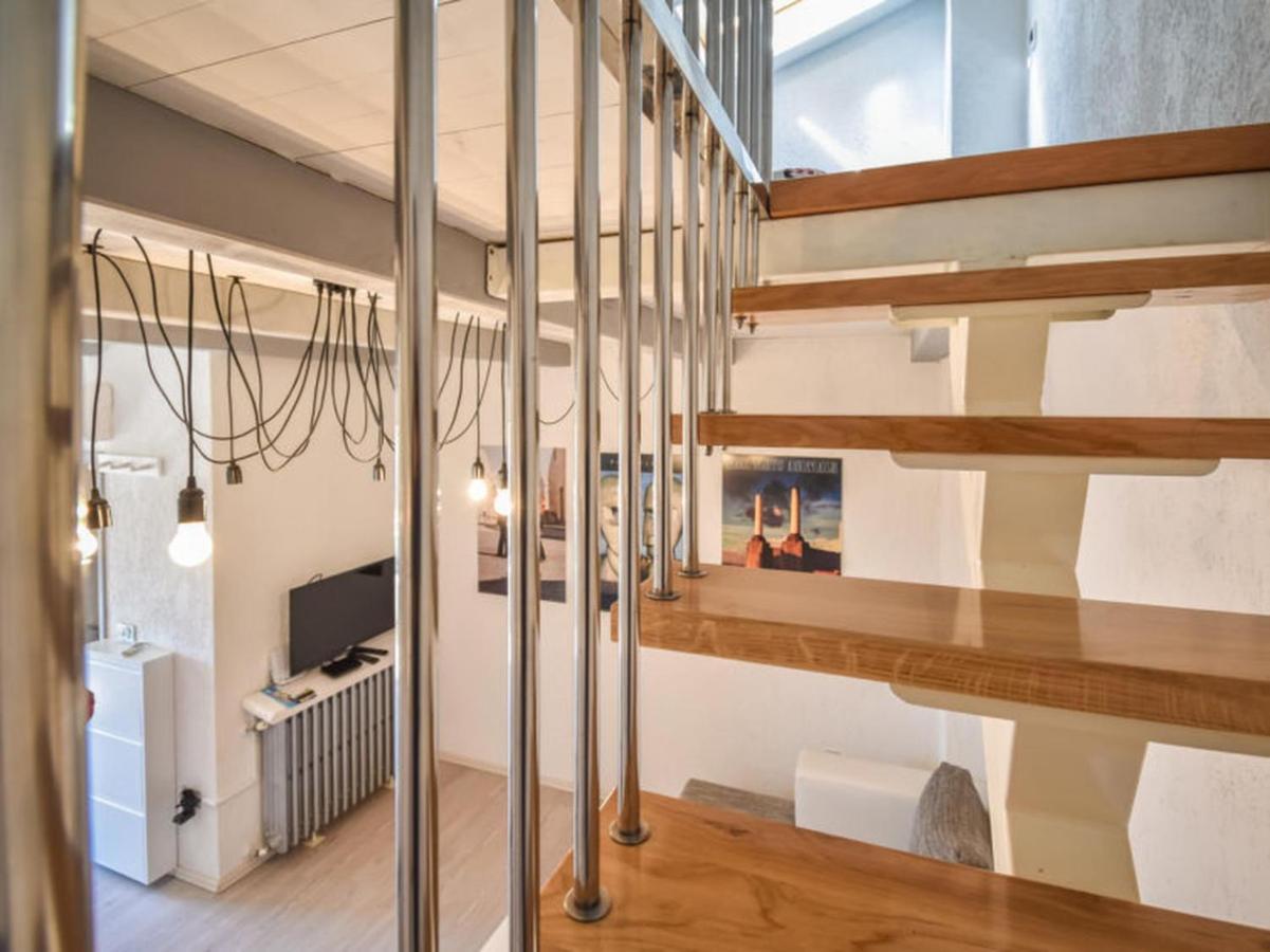 Studio Maya *